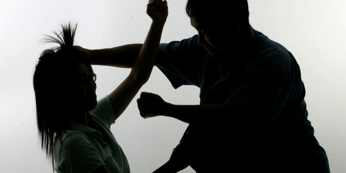 [A posed picture of a couple fighting to illustrate family violence. Domestic violence : Tackling the Hyde in Jekyll ]