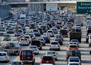 LOS ANGELES, CA - NOVEMBER 23:  Traffic comes to a stand still on the northbound and the southbound lanes of the Interstate 405 freeway near Los Angeles International Aiprort  on November 23, 2011 in Los Angeles, California. Orbitz named LAX as the nation's busiest airport for 2011 Thanksgiving travel.  (Photo by Kevork Djansezian/Getty Images)