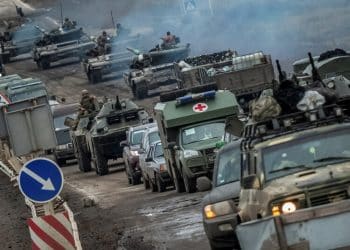 Ukrainian tanks and military vehicles are seen at a road, as Russia's attack on Ukraine continues, in Kherson region, Ukraine November 18, 2022. REUTERS/Viacheslav Ratynskyi     TPX IMAGES OF THE DAY