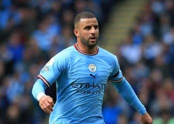 2K4HW37 City Stadium, Manchester, UK. 2nd Oct, 2022. Premier League football, Manchester City versus Manchester United; Kyle Walker of Manchester City runs with the ball Credit: Action Plus Sports/Alamy Live News