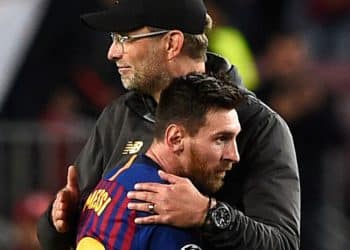 Barcelona's Argentinian forward Lionel Messi is congratulated by Liverpool's German coach Jurgen Klopp after the UEFA Champions League semi-final first leg football match between Barcelona and Liverpool at the Camp Nou Stadium in Barcelona on May 1, 2019. (Photo by Josep LAGO / AFP)