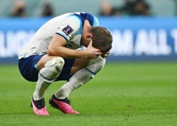 Soccer Football - FIFA World Cup Qatar 2022 - Quarter Final - England v France - Al Bayt Stadium, Al Khor, Qatar - December 11, 2022 England's Harry Kane looks dejected after the match as England are eliminated from the World Cup REUTERS/Dylan Martinez     TPX IMAGES OF THE DAY - UP1EICA1N23KX