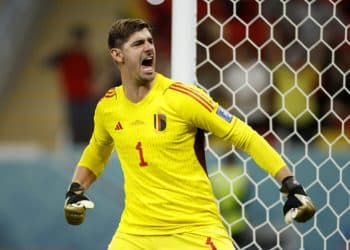 Soccer Football - FIFA World Cup Qatar 2022 - Group F - Belgium v Canada - Ahmad Bin Ali Stadium, Al Rayyan, Qatar - November 23, 2022 Belgium's Thibaut Courtois celebrates after saving a penalty shot from Canada's Alphonso Davies REUTERS/John Sibley - UP1EIBN1HFBKY