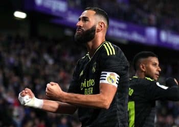 VALLADOLID, SPAIN - DECEMBER 30: Karim Benzema of Real Madrid celebrates after scoring their side's first goal during the LaLiga Santander match between Real Valladolid CF and Real Madrid CF at Estadio Municipal Jose Zorrilla on December 30, 2022 in Valladolid, Spain. (Photo by Angel Martinez/Getty Images)