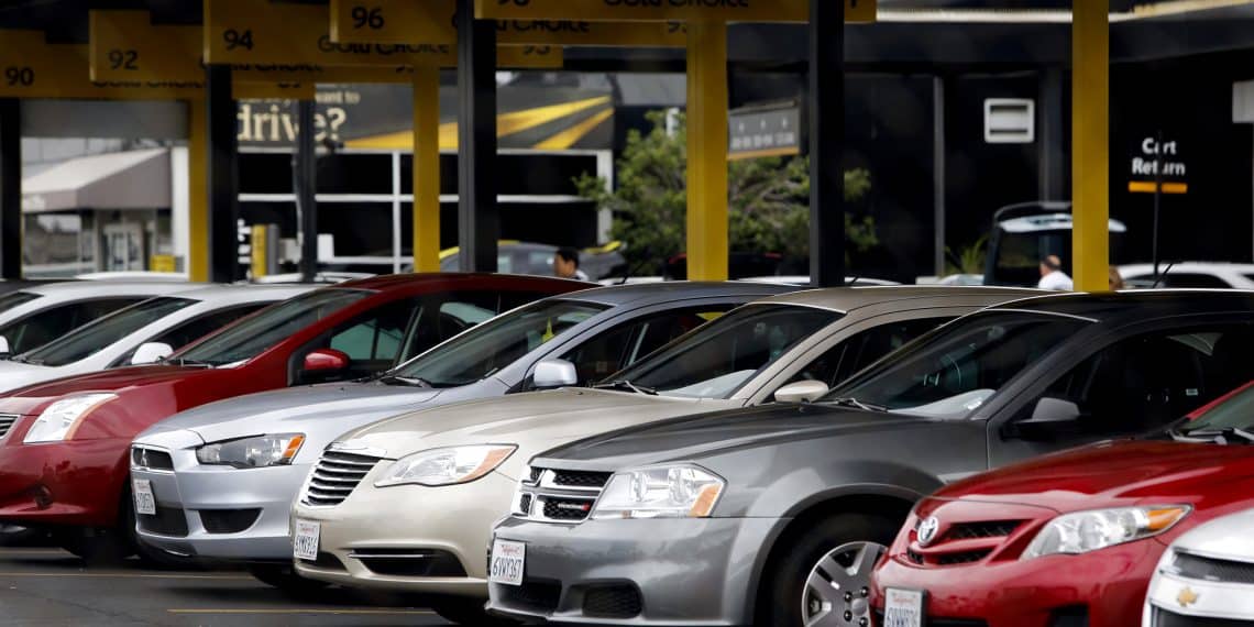 Hertz Global Holdings Inc. rental cars sit parked at the company's location at Los Angeles International Airport (LAX) in Los Angeles, California, U.S., on Friday, July 26, 2013. Hertz Global Holdings Inc. is scheduled to release earnings figures on July 29. Photographer: Patrick T. Fallon/Bloomberg via Getty Images