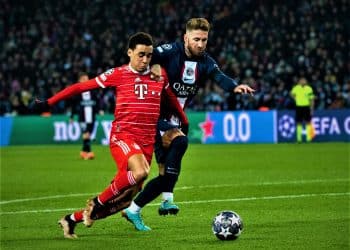 Jamal Musiala FC Bayern Muenchen, 42 im Zweikampf mit Sergio Ramos Paris Saint Germain, 04, FRA, Paris Saint Germain vs. FC Bayern Muenchen, Fussball UEFA Champions League, Achtelfinale Hinspiel, Spielzeit 2022/2023, 14.02.2023 FRA, Paris Saint Germain vs. FC Bayern Muenchen, Fussball UEFA Champions League, Achtelfinale Hinspiel, Spielzeit 2022/2023, 14.02.2023 Paris *** Jamal Musiala FC Bayern Muenchen, 42 in duel with Sergio Ramos Paris Saint Germain, 04 , FRA, Paris Saint Germain vs FC Bayern Muenchen, f