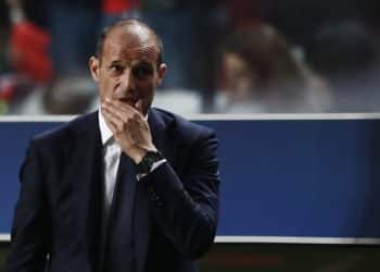 Soccer Football - Champions League - Group H - Benfica v Juventus - Estadio da Luz, Lisbon, Portugal - October 25, 2022 Juventus coach Massimiliano Allegri reacts REUTERS/Pedro Nunes - UP1EIAP1KHFDQ