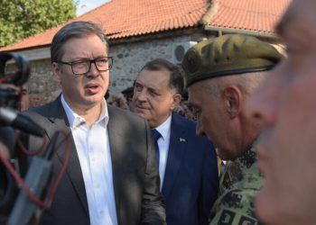 Ni, 15. septembra 2023 - Predsednik Srbije Aleksandar Vuèiæ prisustvuje danas prikazu naoruanja, vojne opreme i dela sposobnosti Vojske Srbije u kompleksu Nike tvrðave, u okviru obeleavanja Dana srpskog jedinstva. FOTO TANJUG/bs